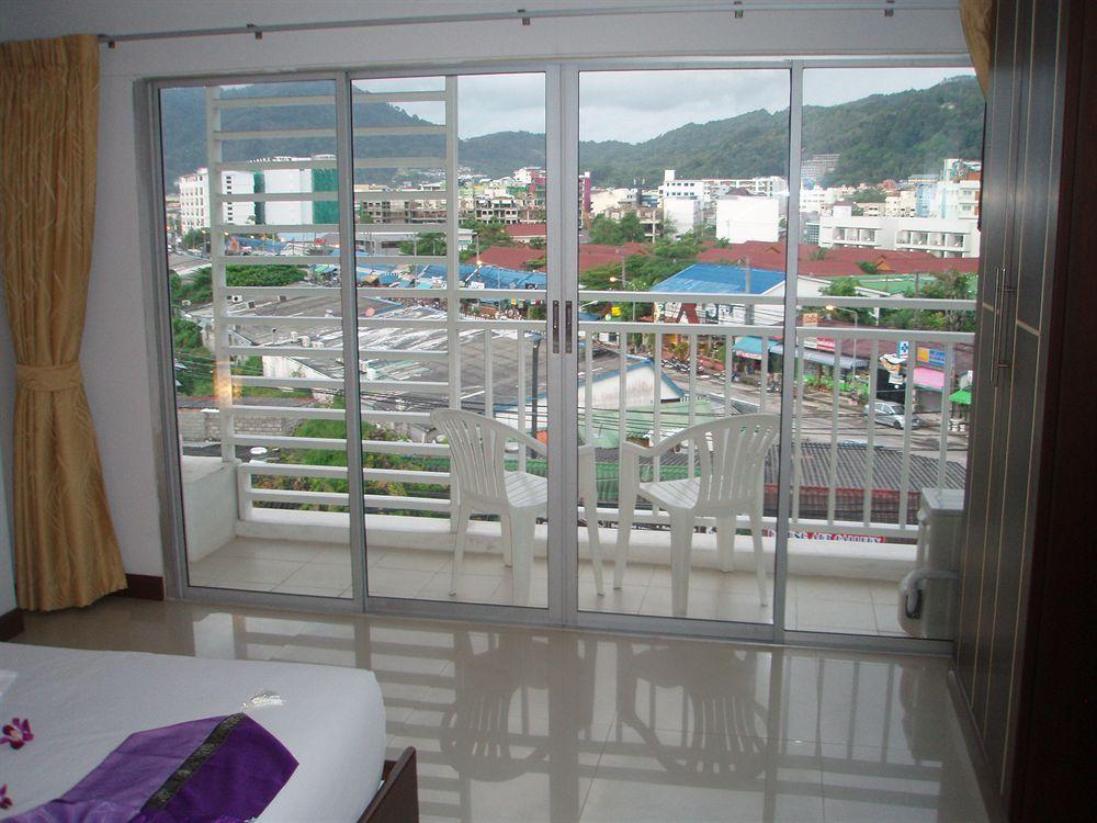 Soleluna Hotel Patong Bagian luar foto