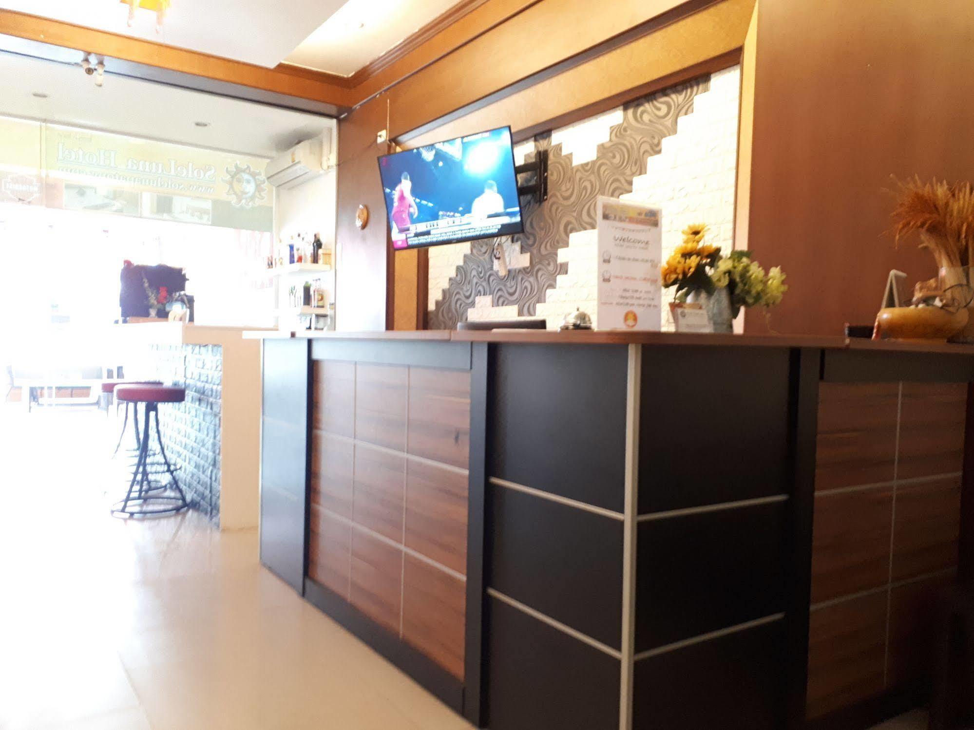 Soleluna Hotel Patong Bagian luar foto